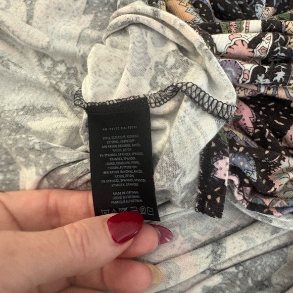 Anthropologie Maeve Leslie Surplice Midi Dress Paisley Print size Large - Picture 6 of 6